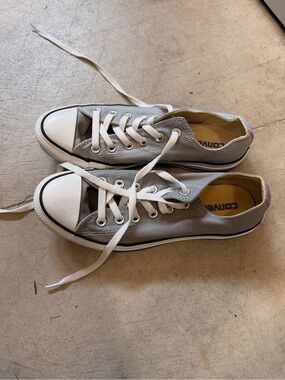 Converse All Star Women’s Shoes – Gray – Size 8